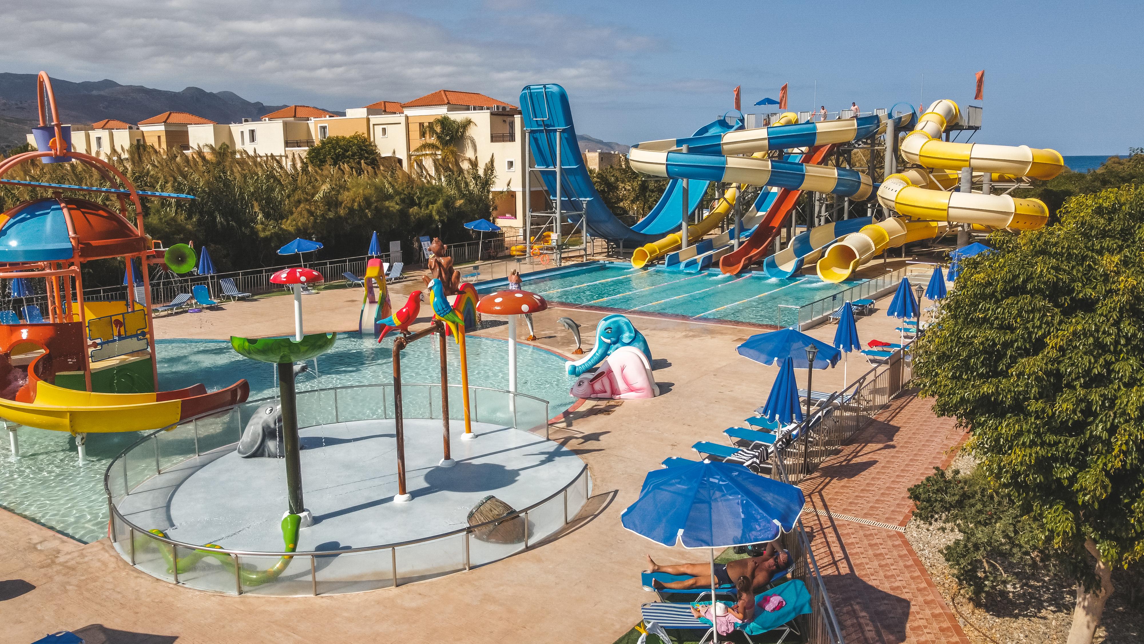 Chrispy Waterpark Resort Kolymbari Exterior photo